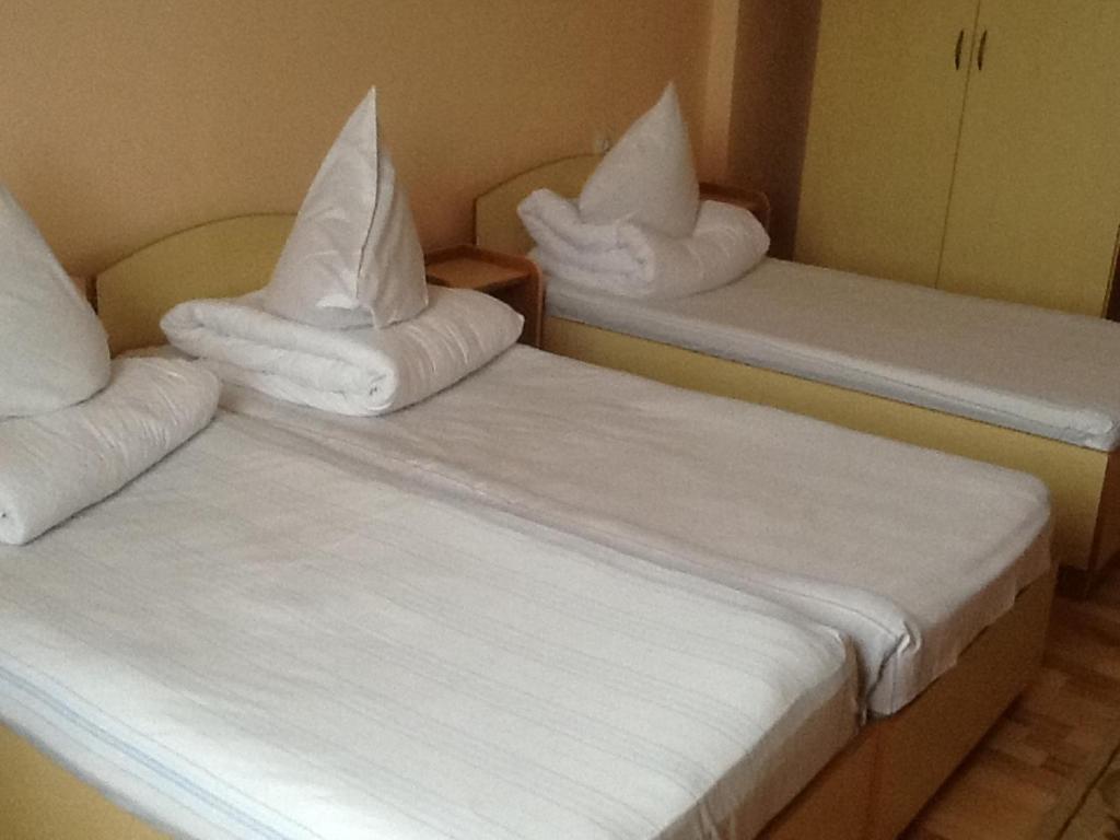 Hotel Continental City Center Ιάσιο Δωμάτιο φωτογραφία