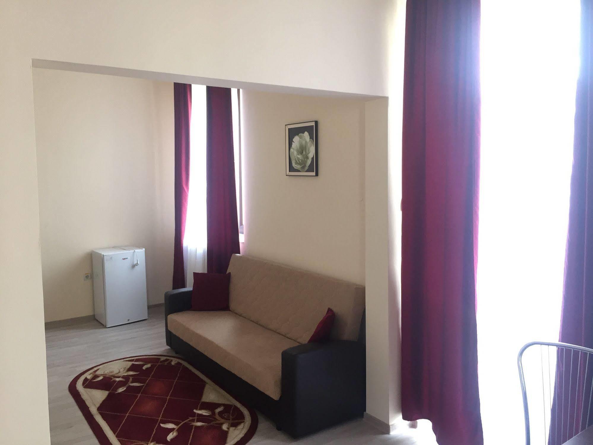 Hotel Continental City Center Ιάσιο Εξωτερικό φωτογραφία